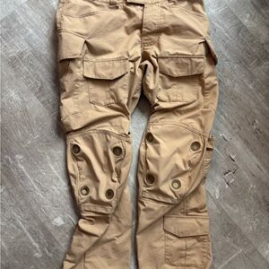 Patagonia PCU Level 9 SOCOM Tactical Softshell Combat Pants – Khaki – W34